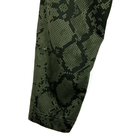 Lululemon Jet Crop Pant (Slim) *Luxtreme - Picture 13 of 15